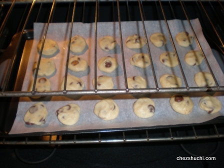 baking tray in the oven 
